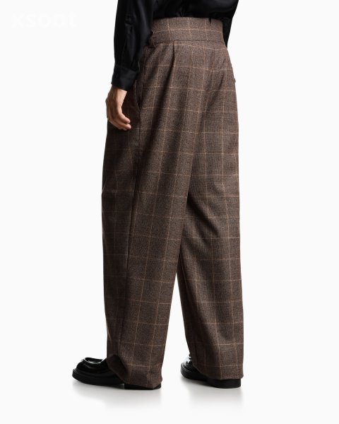 Check-motif flannel trousers with pleats