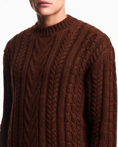 Cable-knit jumper in a wool and lurex blend