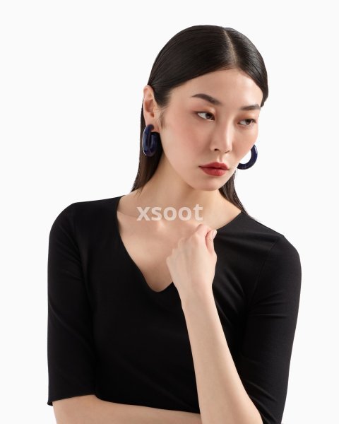 Viscose stretch jersey V-neck jumper with three-quarter length sleeves