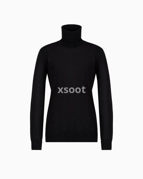 Pure virgin-wool rollneck