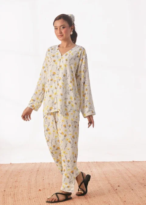Linen Pajama Suit with Scrunchie - Sunlit Bloom