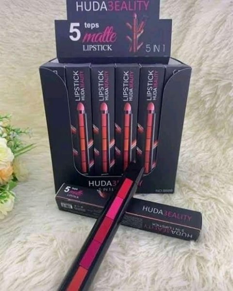 5 In 1 Huda Beauty Lipstick – Cream Based Velvet Matte With Bold Coverage Lipstick For Stylish Makeup Look