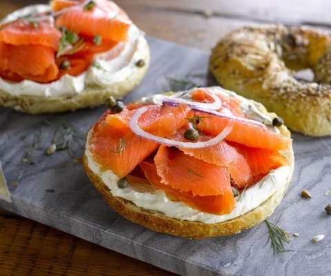 Ducktrap River Responsibly Farmed Plain Smoked Salmon, 4 OZ