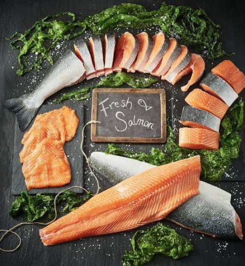 Fresh Atlantic Salmon Steaks (1 kg, 2.2 lb)