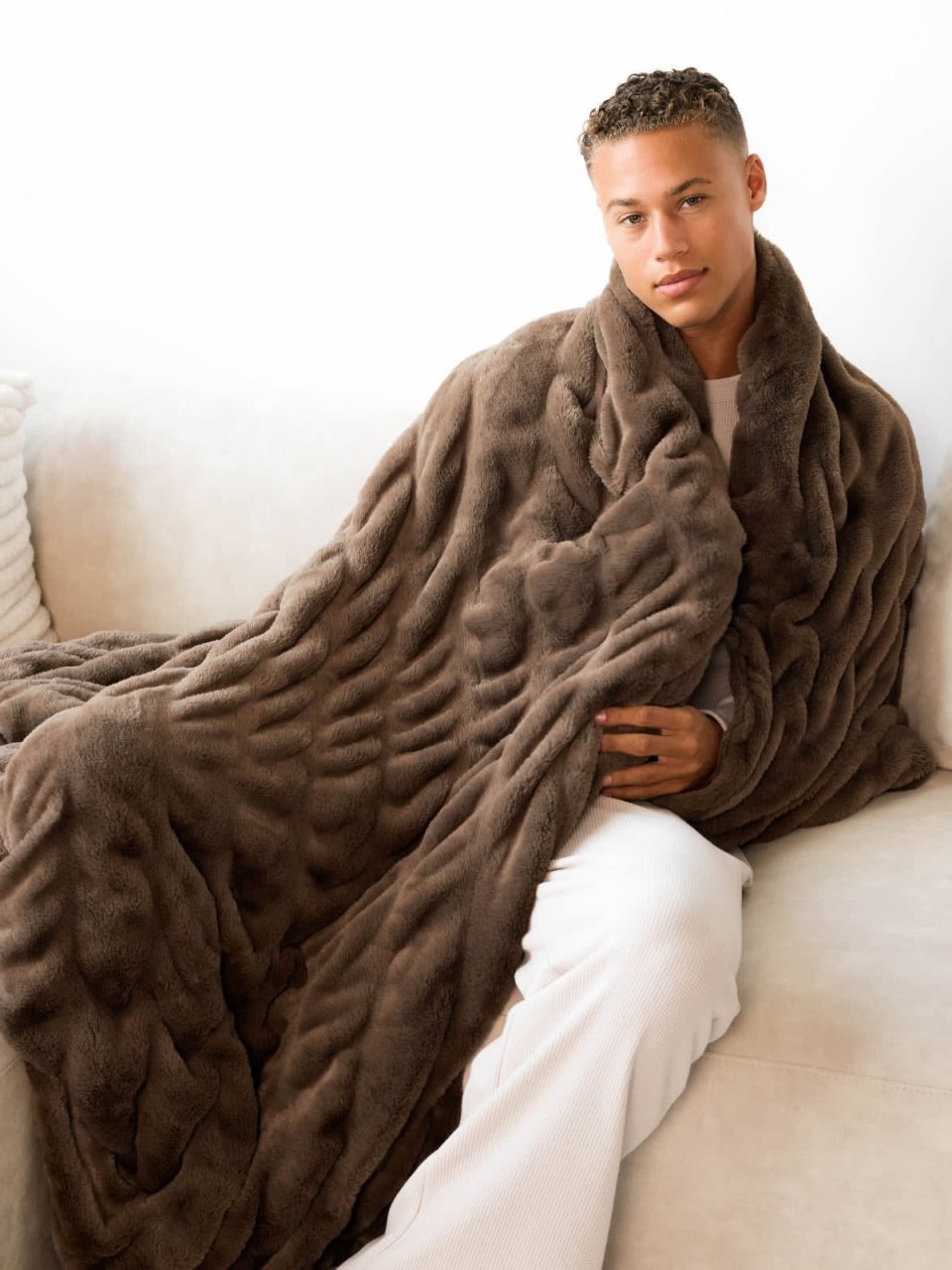 Buy Dreamer Blanket Online | Ultra Soft Cozy Throw Blanket for All-Season Comfort