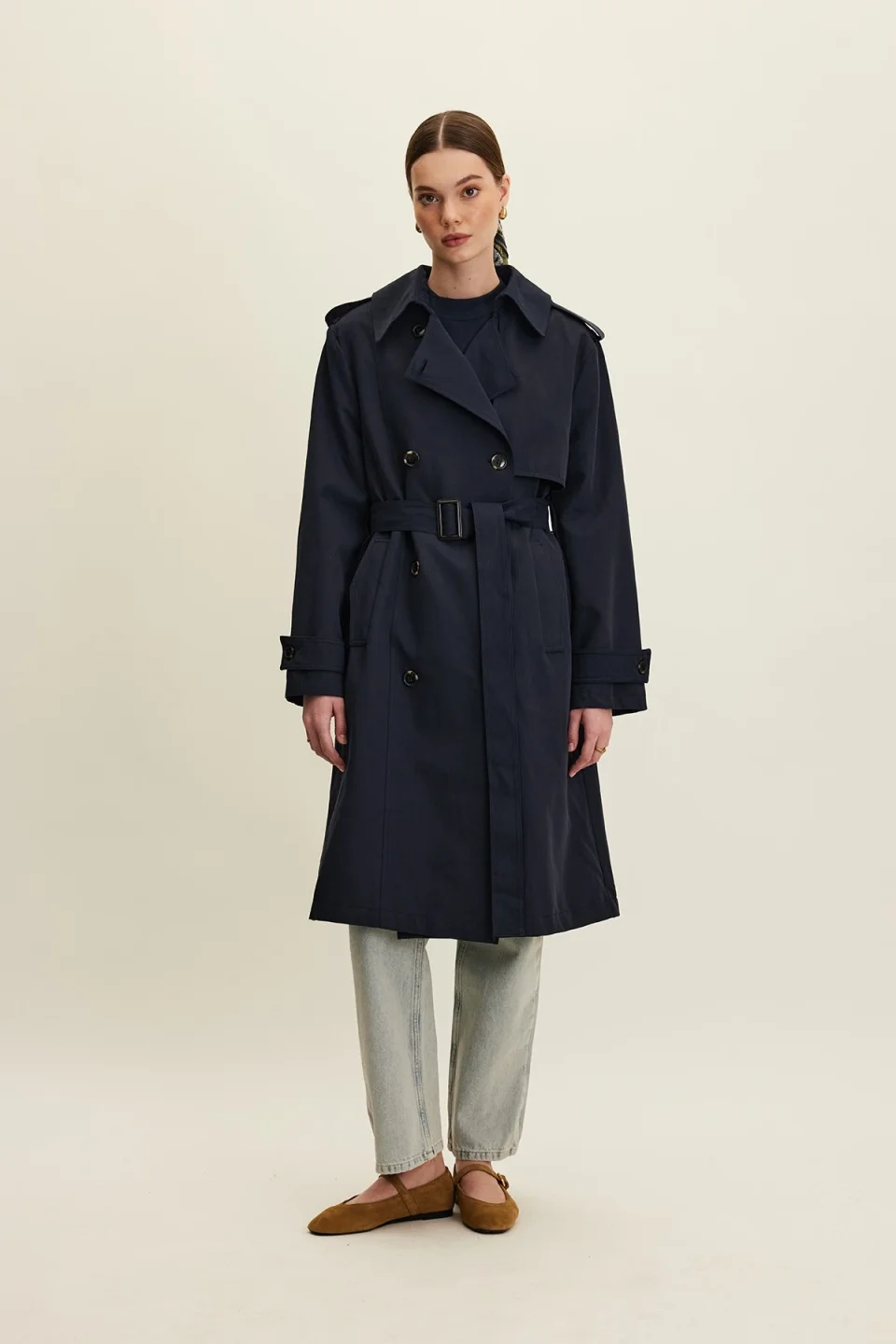 Buy Quince Mac Coat | Timeless Minimalist Women's Trench Coat for Elegant Everyday Style