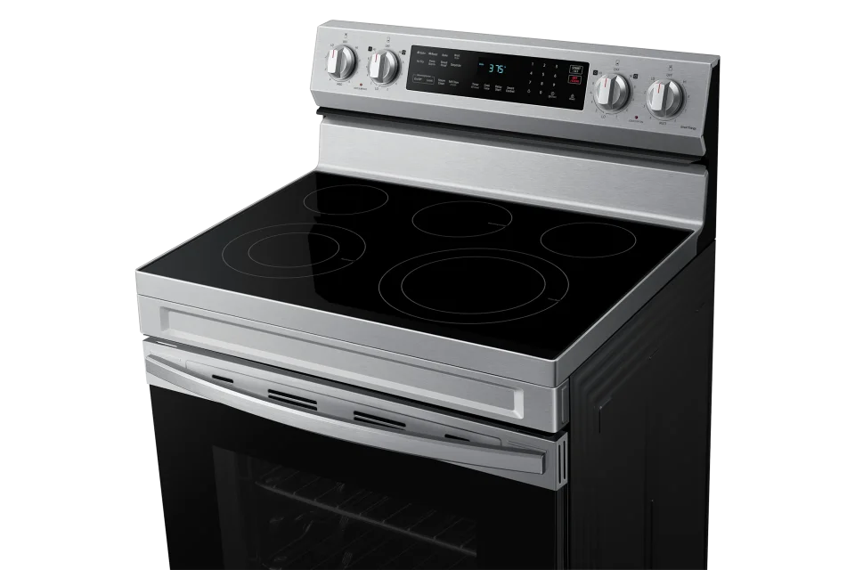 Samsung NE63A6511SS Fogão Elétrico Freestanding Inteligente com Convecção, 6.3 cu. ft., Aço Inoxidável